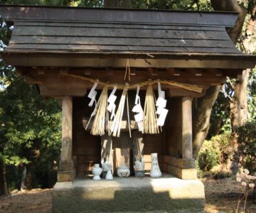 霊丘公園 稲荷神社