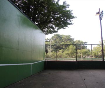 霊丘公園　テニスコート