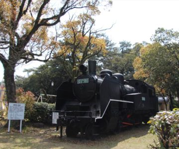 霊丘公園　機関車