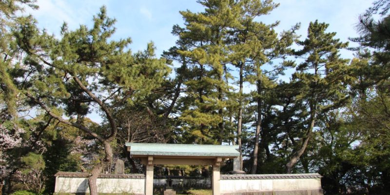 霊丘公園　島原護国神社
