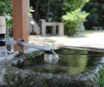 温泉熊野神社　手水鉢