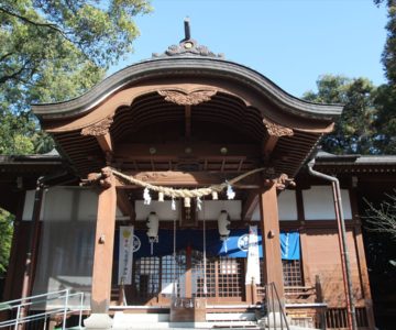 諏訪神社　拝殿