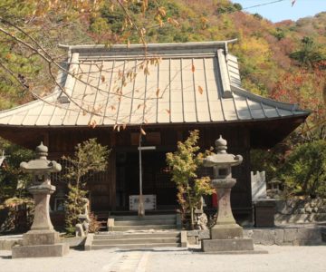 温泉神社　拝殿