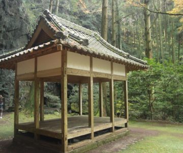 岩戸神社　神楽殿