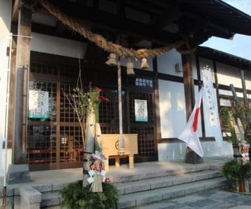 八幡神社　拝殿