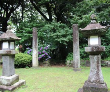 八幡神社　石灯篭