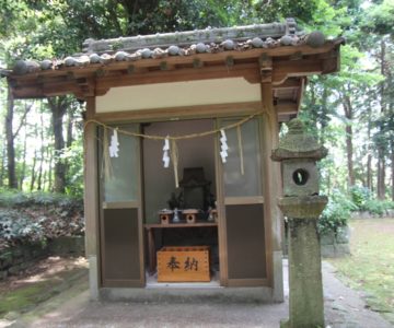 高岩神社